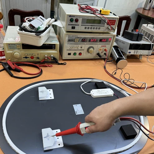 LED mirror test LED mirror test